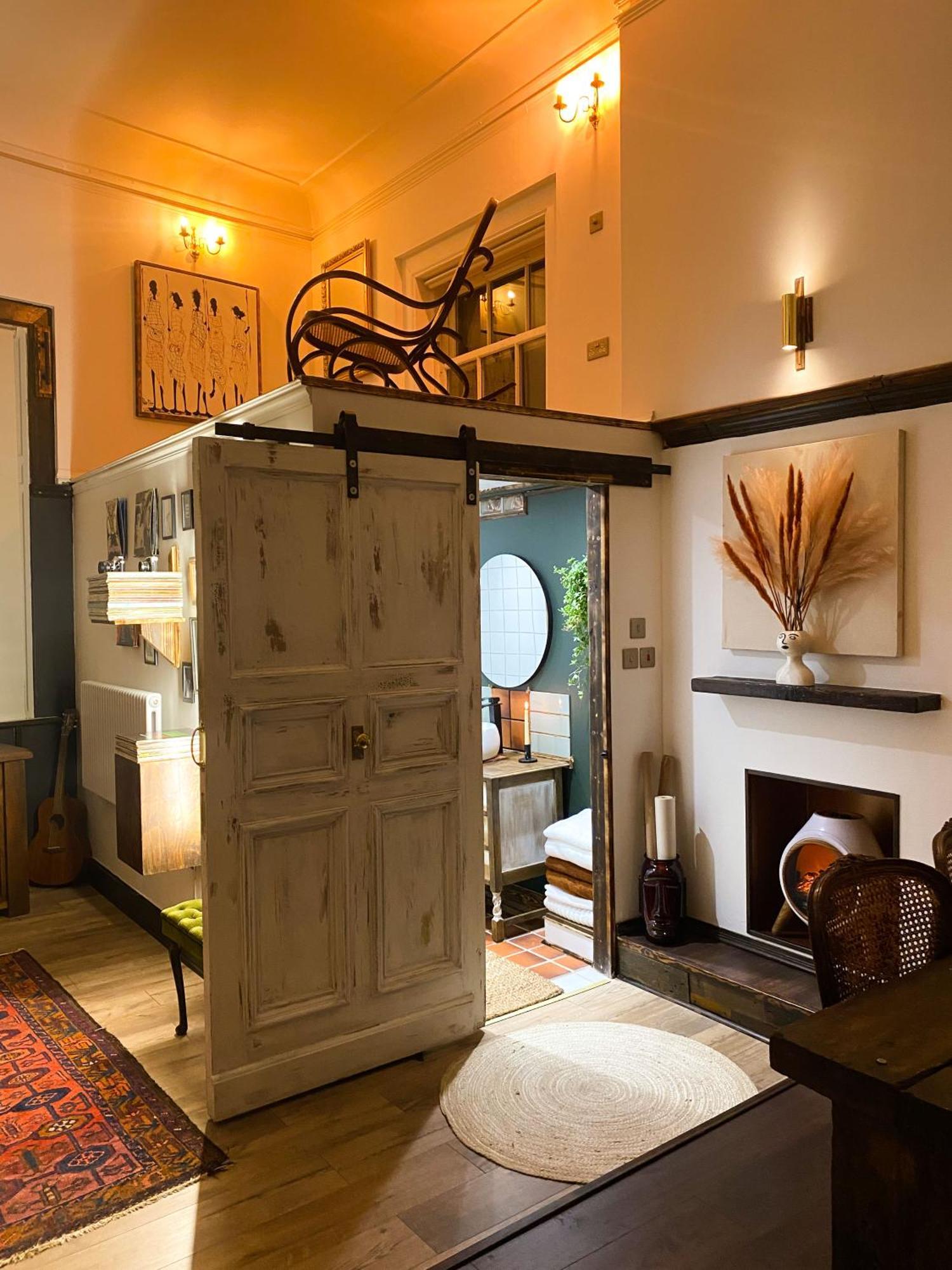 Spacious & Light Studio Loft Alloa Exterior foto